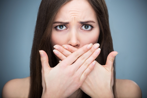 How A Dentist May Treat A Cracked Tooth